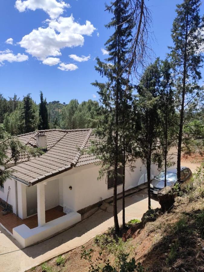 Bonita Casa Blanca En El Bosque. Villa Kordoba Bagian luar foto