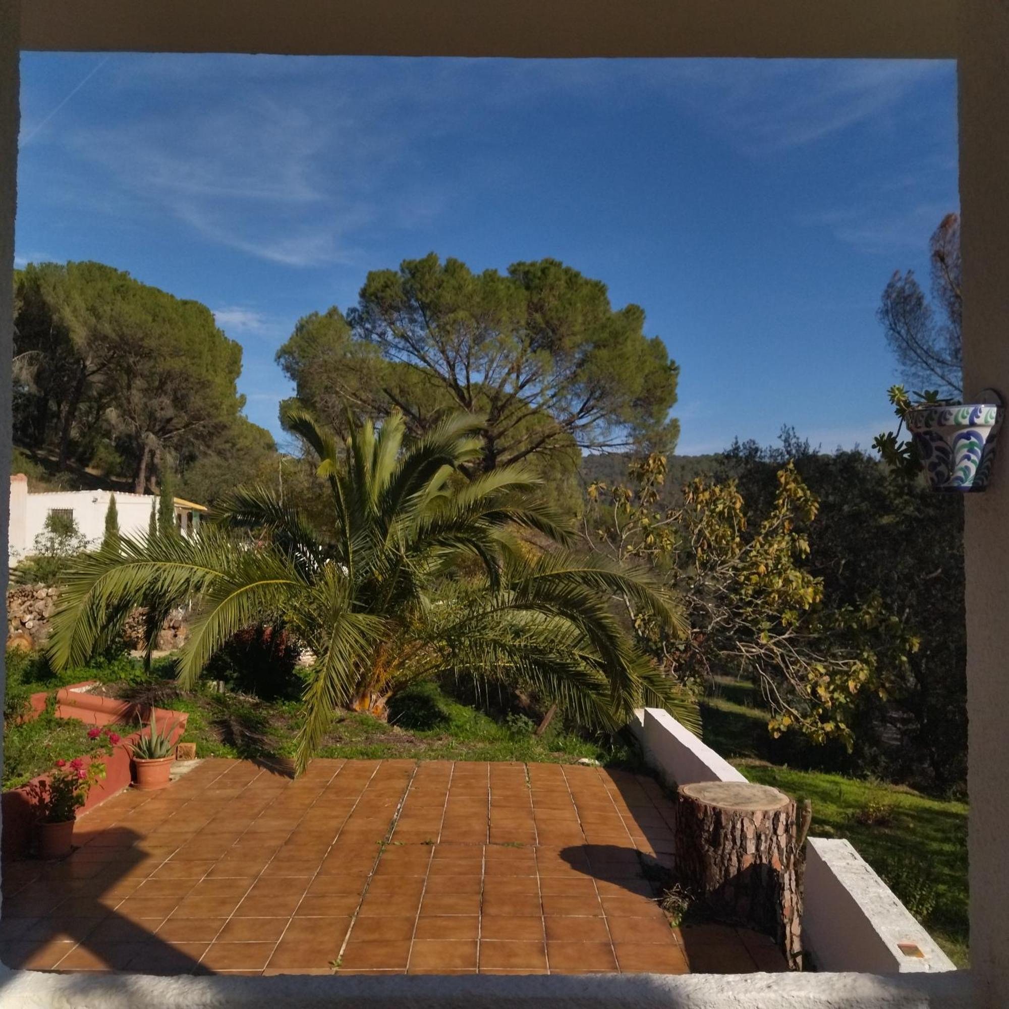 Bonita Casa Blanca En El Bosque. Villa Kordoba Bagian luar foto
